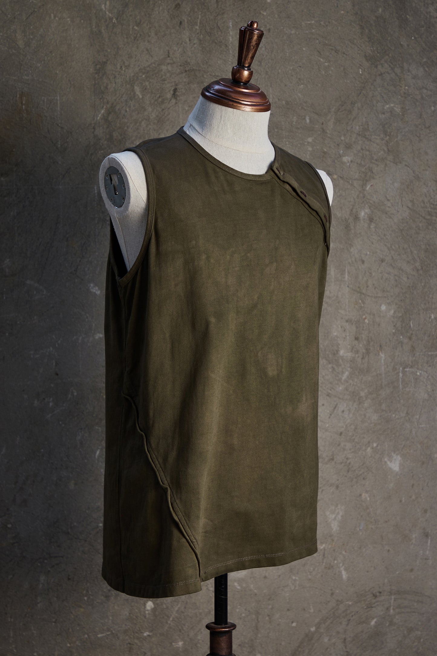 Asymmetrical Henley Tank