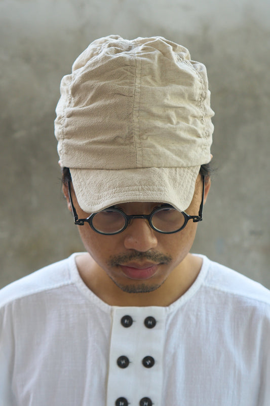 Switching Puckered Hat